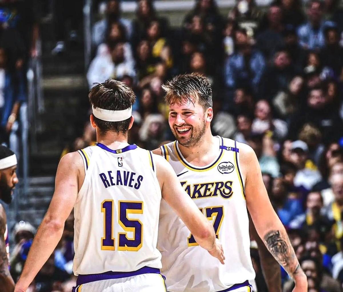 高端局一开，两类球员立刻现原形：一种人被防守“吃”掉，另一种人把防守当早餐“吃”