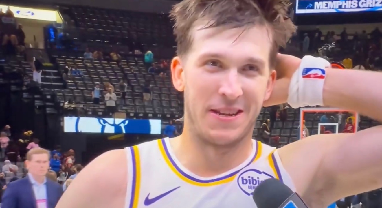 [笑cry]里夫斯谈到与卢卡的关系时表示："我觉得其中充满了敌意。虽然不太确定具