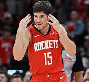 被抢断15个，火箭还是需要一个控卫。
最后时刻，火箭队各种2罚1中，玩了一阵心跳