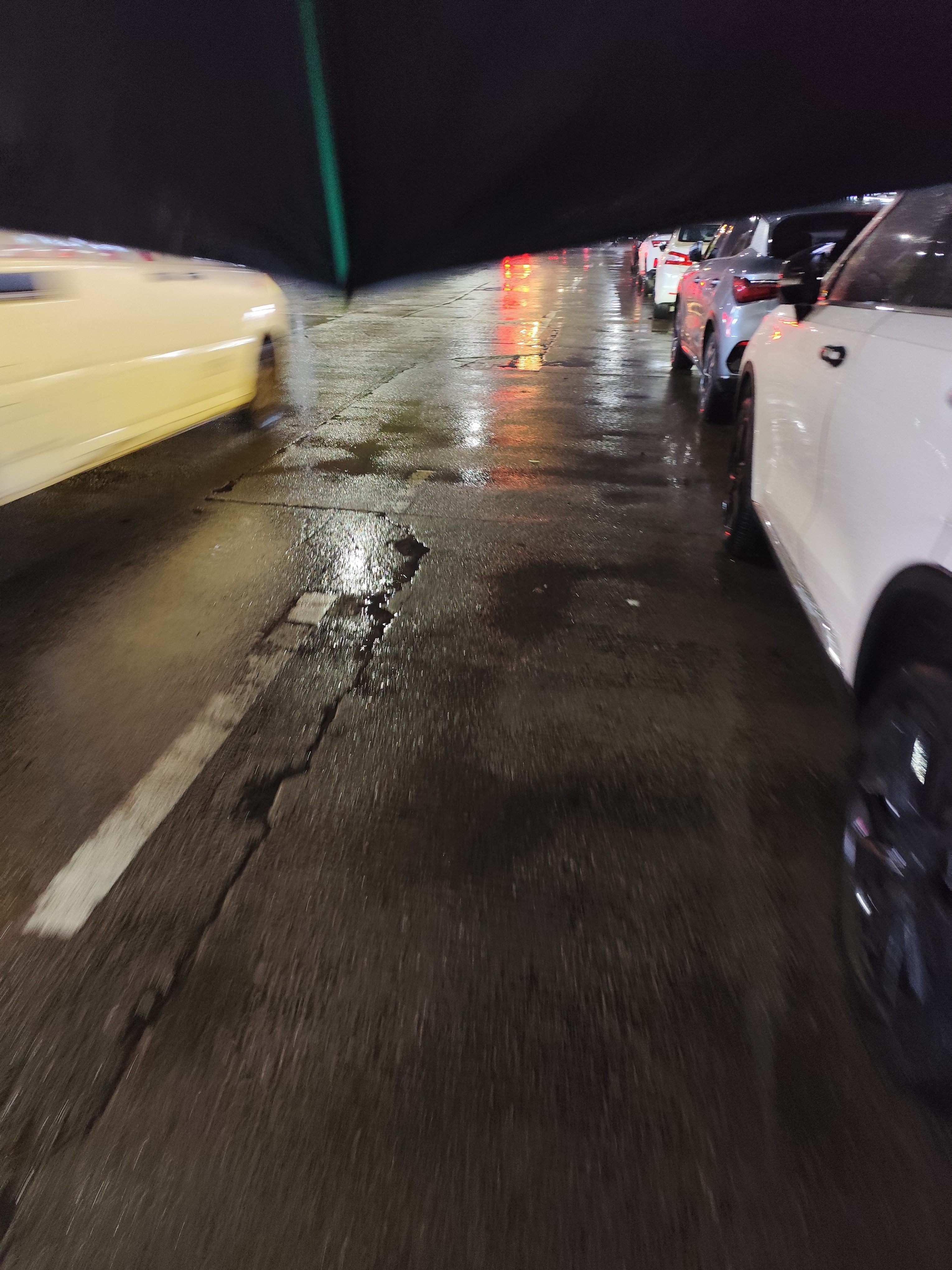 广东  我求你 别在下雨了