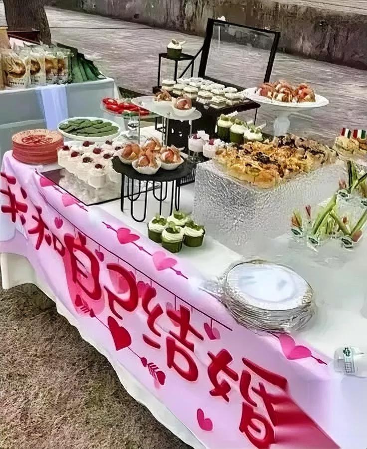 网红栽大跟头了

倒欠50多万

你都想不到她咋作的。

那个主打独立女性人设的