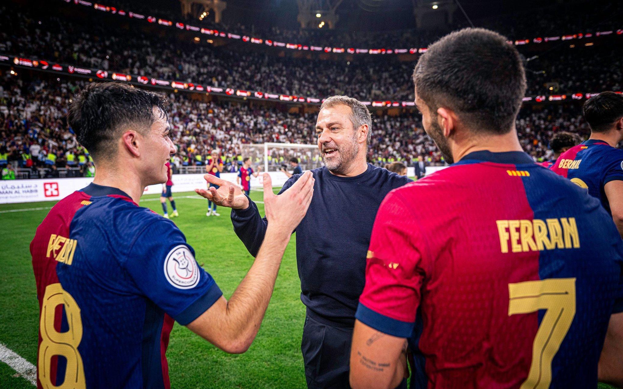 问：上个赛季是你职业生涯中最好的一个赛季吗？ ❓ 佩德里：是的。上个赛季，还有我