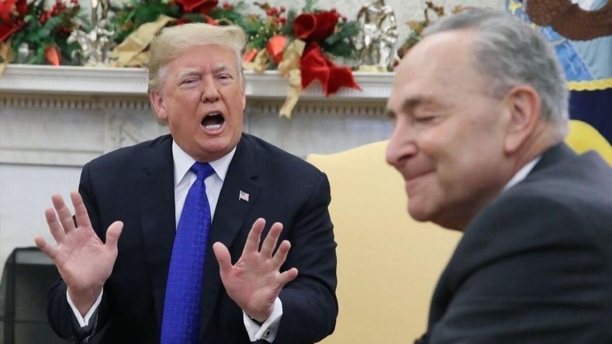 新闻快讯——如果特朗普是认真的，就该把移民海关执法局的人员全部撤出明尼苏达州。”