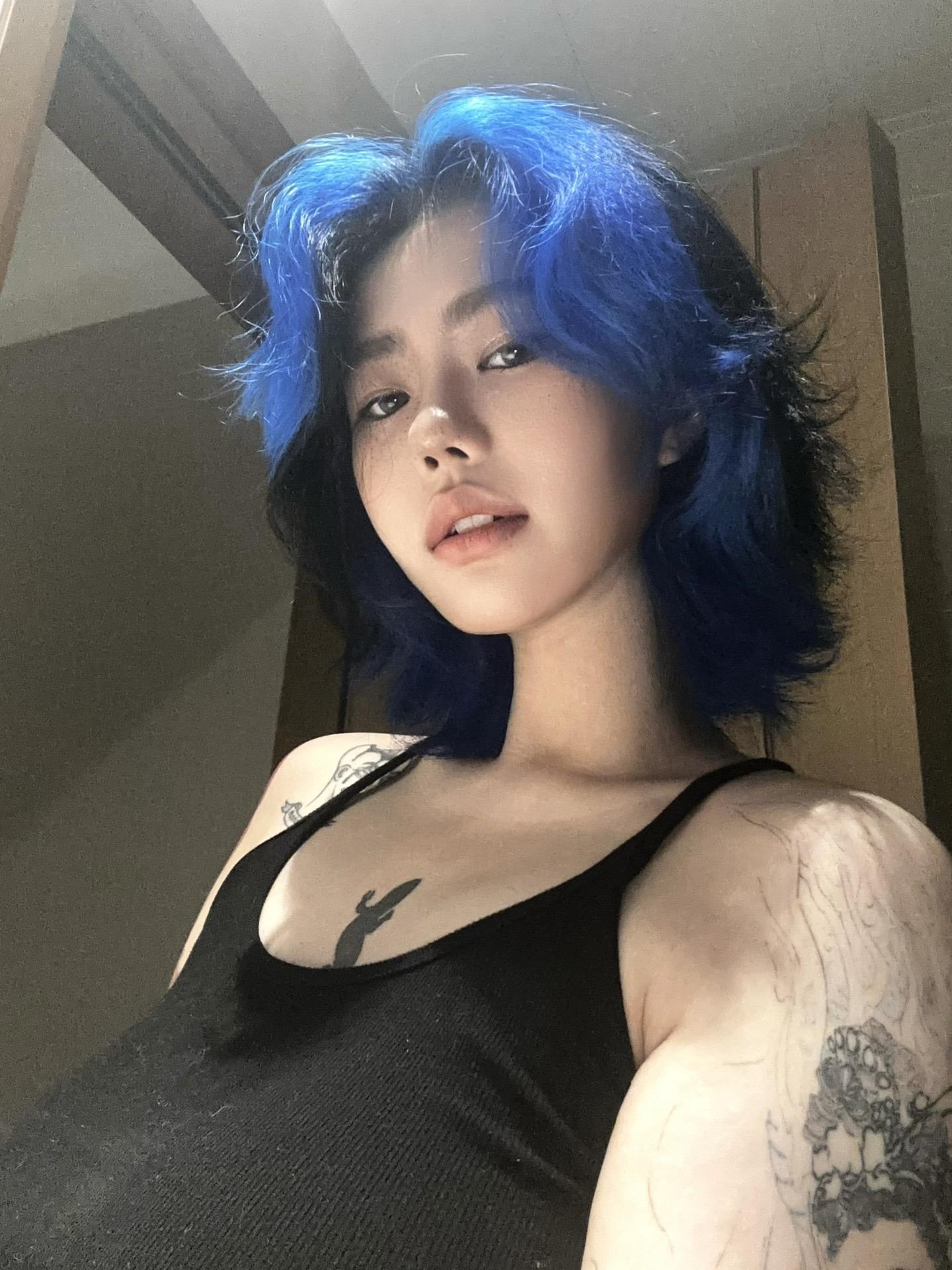 想念无法呼吸那就接吻。