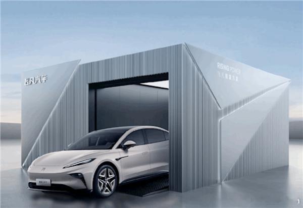 上汽飞凡最近被车主投诉了，2022年承诺投建5千座换电站，现在只建了26座，其中