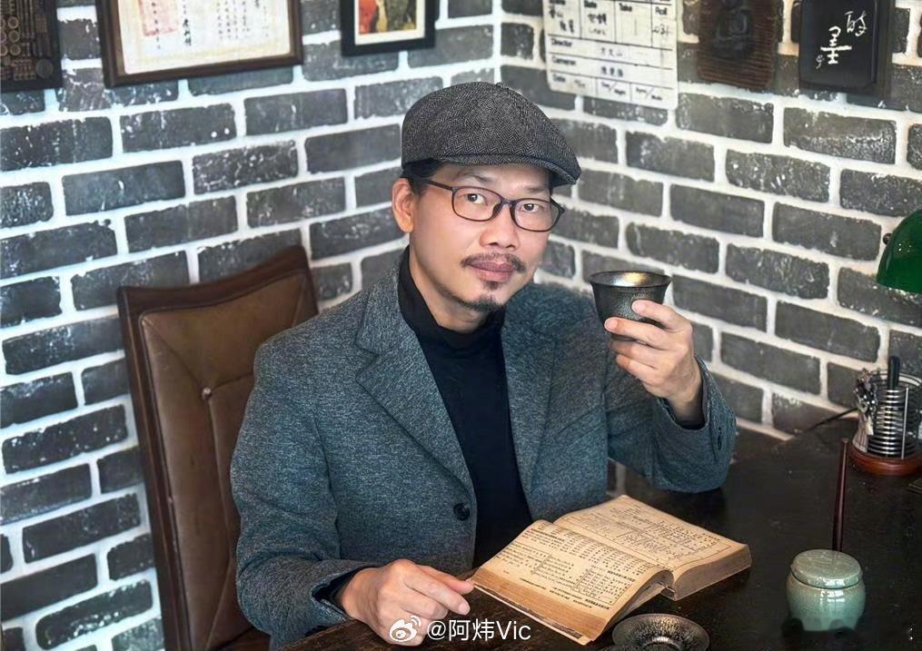 方文山助理回应【方文山方否认出轨】 11日，有八卦媒体曝方文山出轨引热议，对此方