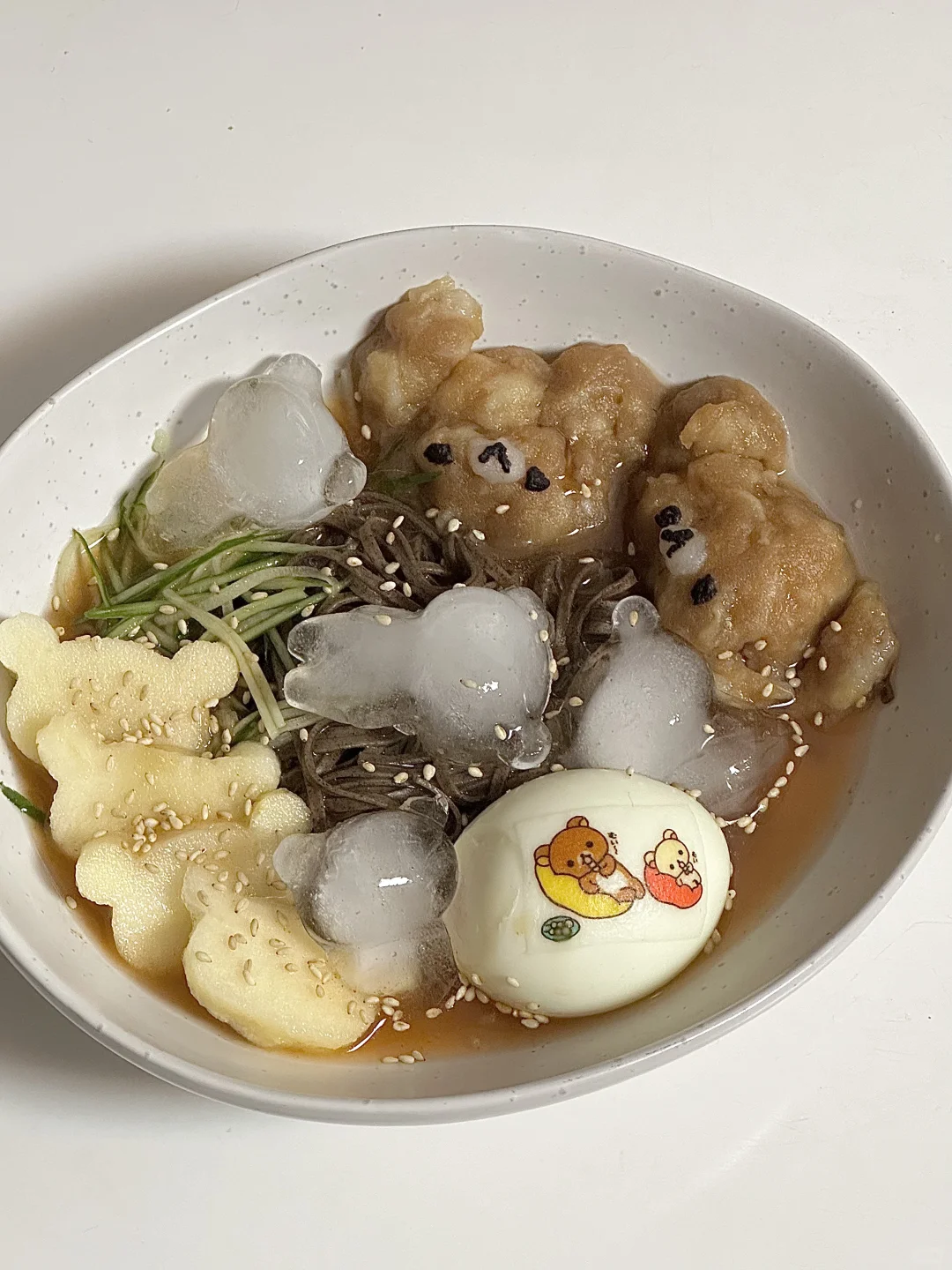 轻松熊冷面