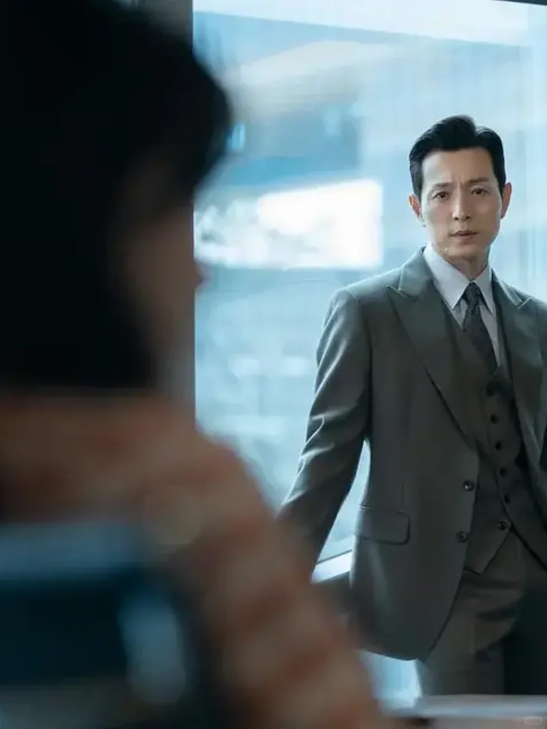 在小事上不考虑你的，在大事上也不会考虑你