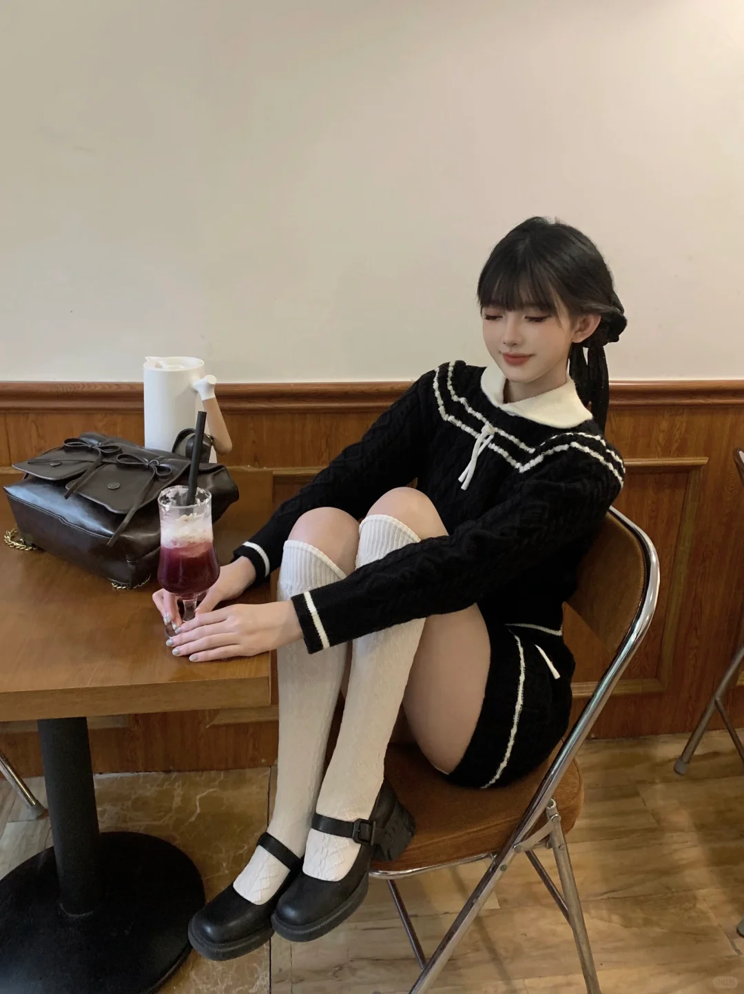 𝑓𝑖𝑙𝑙𝑒𝑑 𝑤𝑖𝑧 𝑢𝑟 𝑒𝑦𝑒𝑠