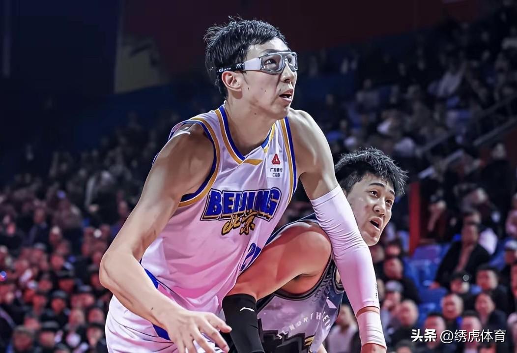 吉林队就是这么一小股武装，
十几个人6、7条枪！