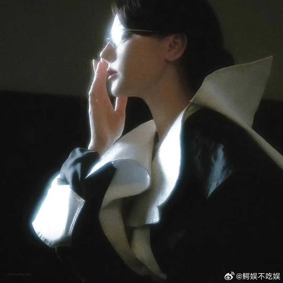 迪丽热巴杨紫嘉人，谁表现好？ 