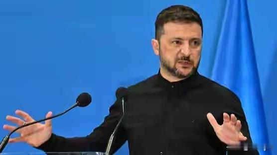 4日，乌克兰总统泽连斯基表示：“美国必须对向乌克兰提供远程武器的可能性保持开放态