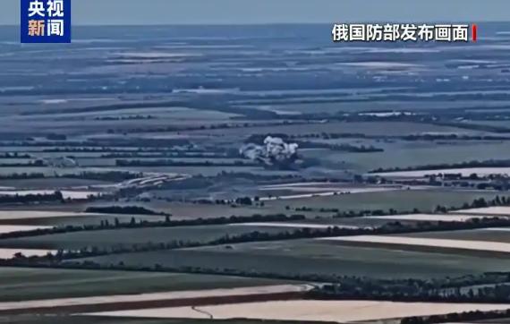 泽连斯基意识到问题严重性了！
8月21日，据美国CNN的消息称，来自朝鲜的400