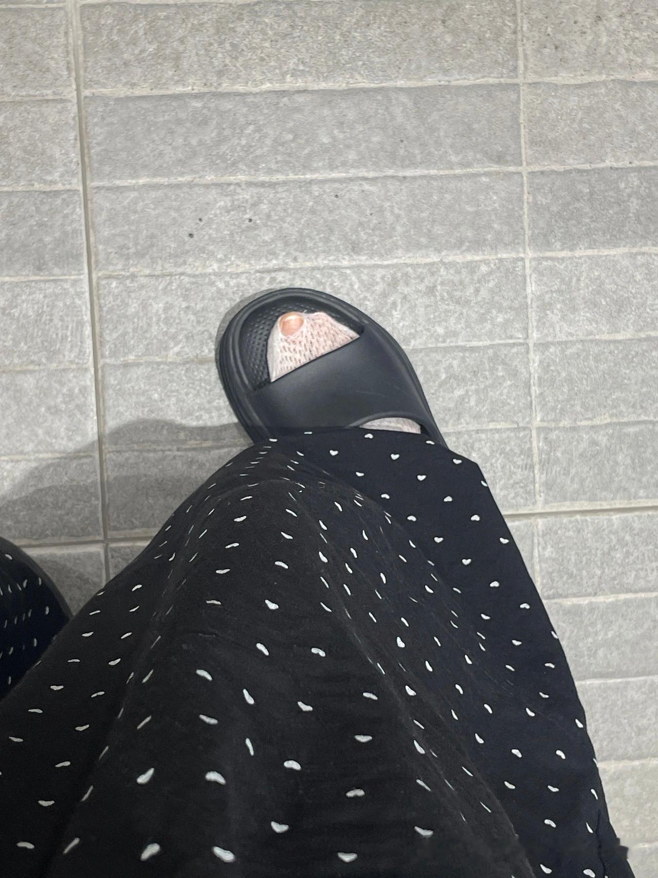 这个月高低得买双新袜子了🤔