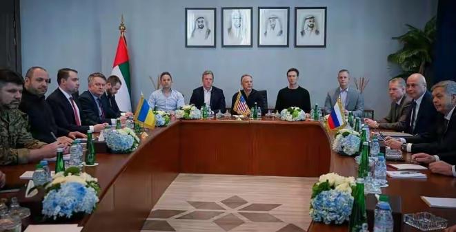 乌克兰必须让出顿巴斯，国际社会必须承认顿巴斯属于俄罗斯领土，这就是俄罗斯的 “最