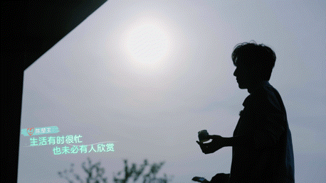 #快乐老友记主题曲首发#厚米团发歌好听，果然还是兄弟们有才华啊，这专业能力果然还