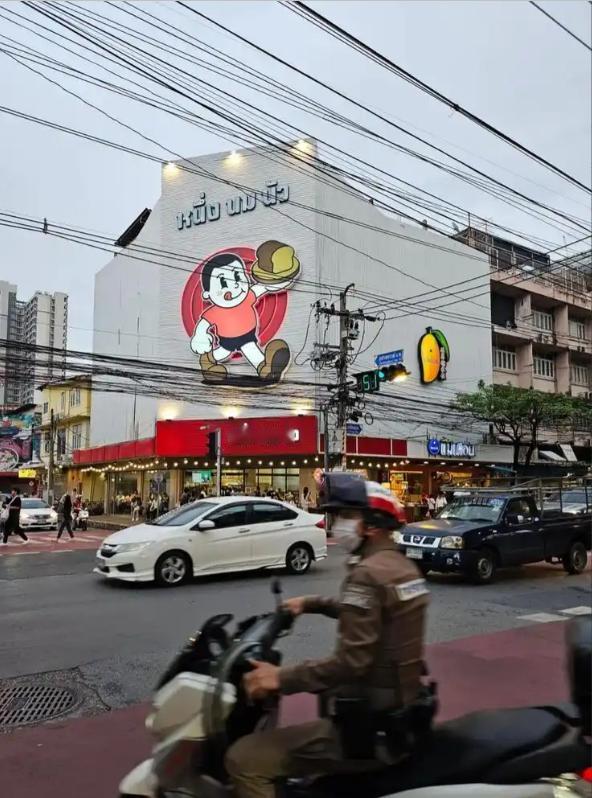 5000块的退休金在泰国是什么生活水平？按现在的汇率来看，5000 块人民币大概