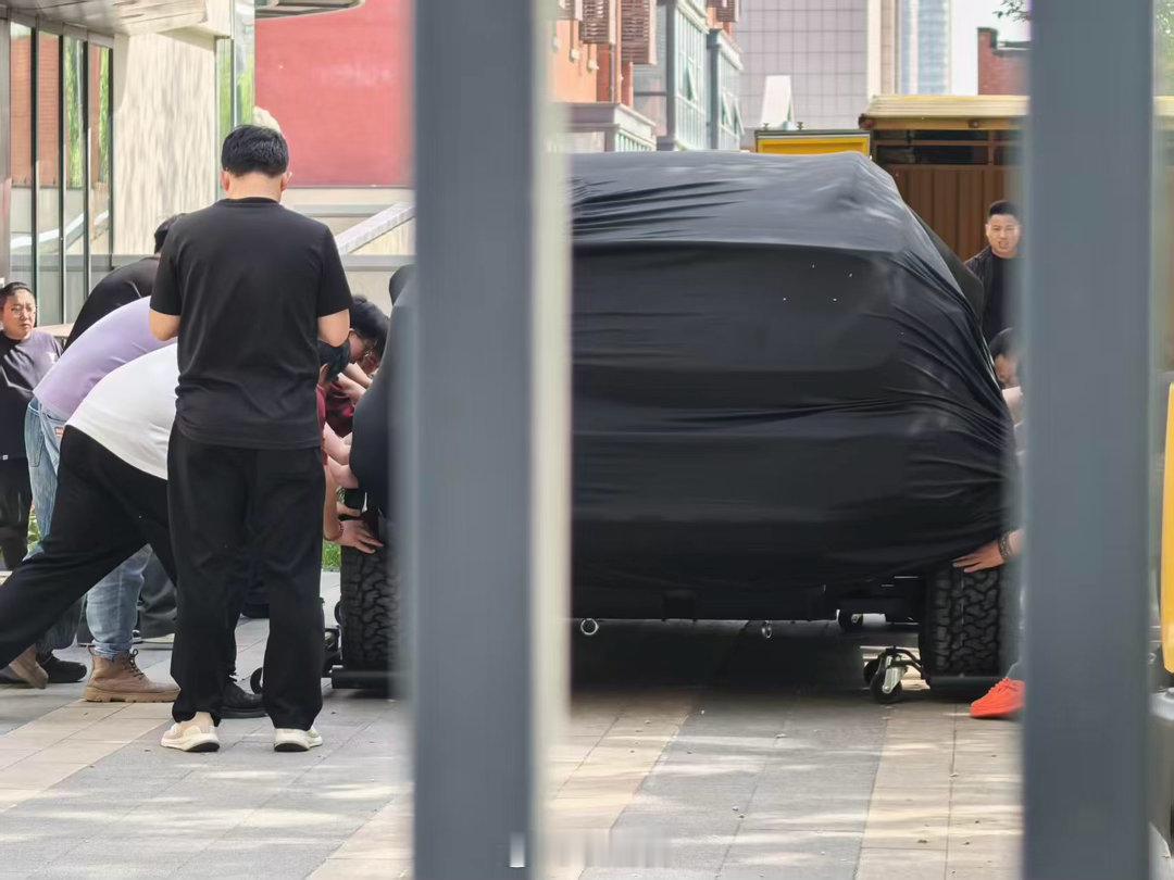 iCAR果然还是在致力于探索新物种，据我所知今年他们应该是没有什么新车推出计划了