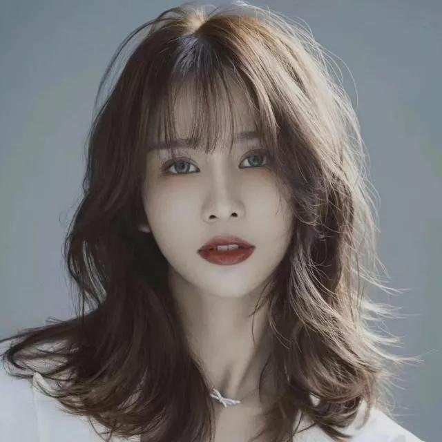 温柔气质，白皙动人，少女感爆棚！少女感笑容 自然清新美少女 温柔美少女 温婉大方