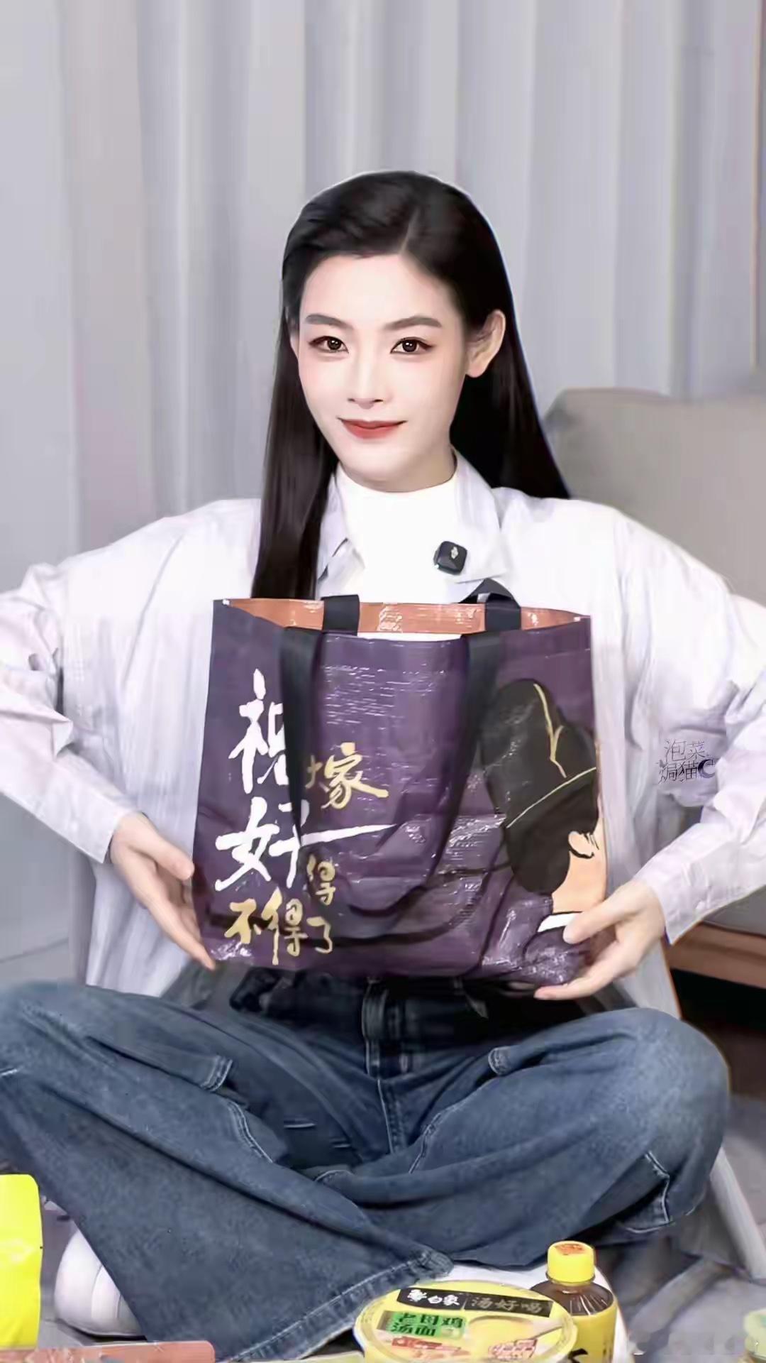 前天熬了个大夜，这两天精神一直不太好。 今早做了好多梦，醒来一看就快十一点了，赶