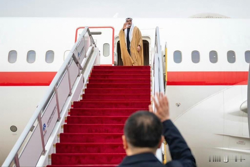 再见……
这一趟收获不小。
来也匆匆去也匆匆，甚至都来不及悬挂国旗（天安门前：中