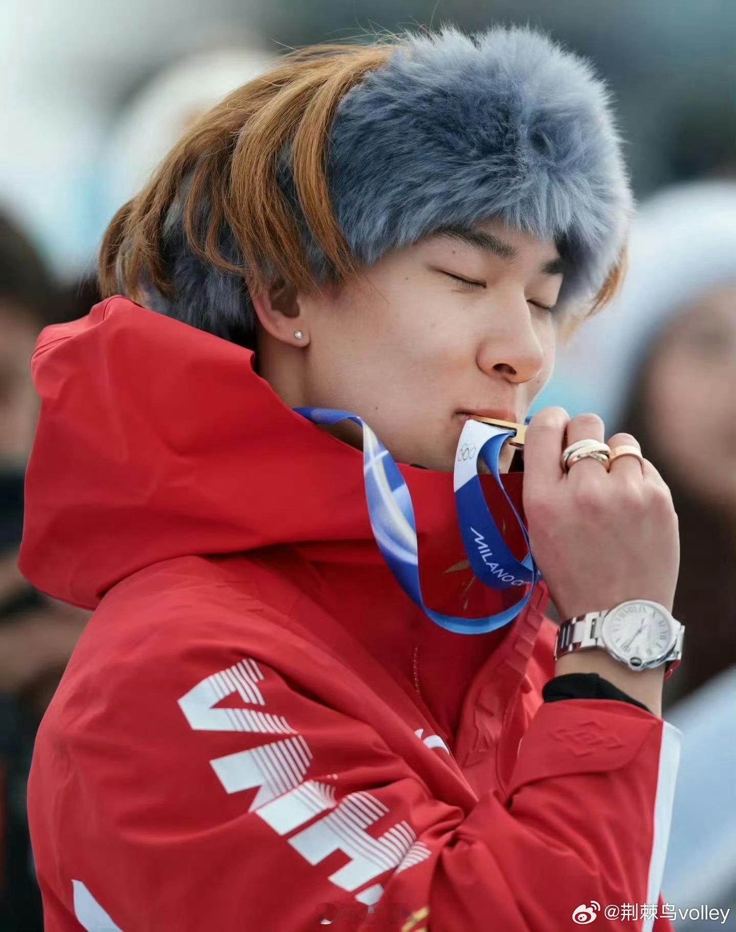 苏翊鸣将担任米兰冬奥会22日闭幕式中国代表团旗手，恭喜小鸣同学🔥。冬奥会苏翊鸣