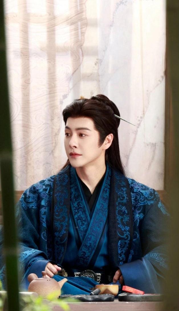 徐海乔出演将门独后敬请期待 将门独后 徐海乔！好美……这个发髻挽得太好看了 