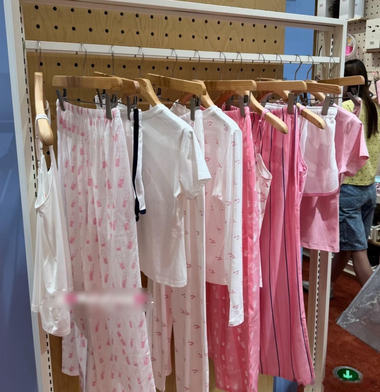 赵露思快闪店价格，怎么评价？ 