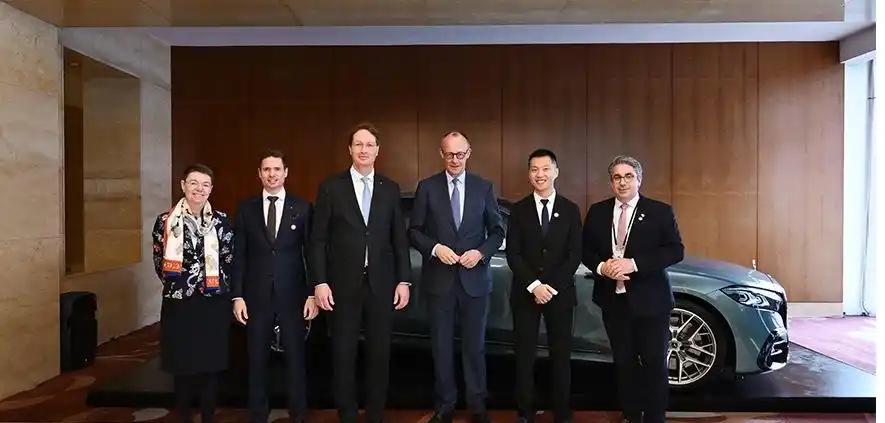 2月26日，梅赛德斯-奔驰中国与Momenta签署升级合作谅解备忘录，进一步深化