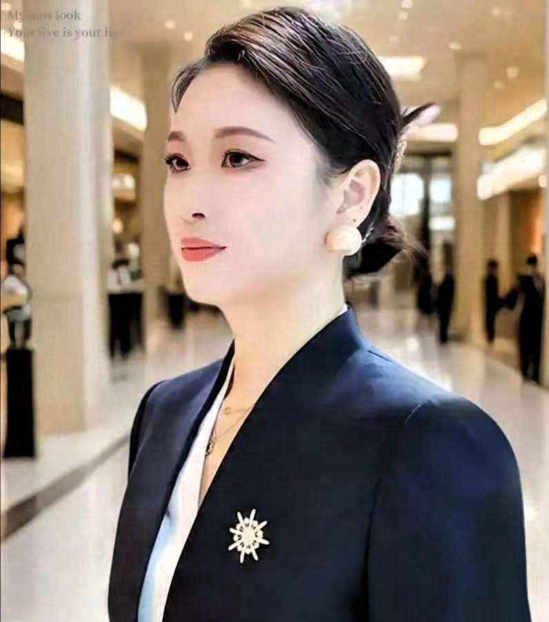 郑州一名月薪四千多的普通文员，用生理期不舒服当作借口请假，瞒着身边所有人捐献造血