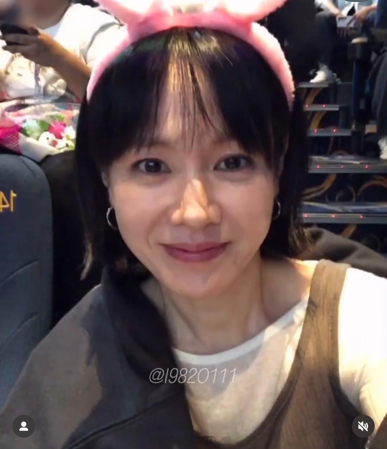 孙艺珍 孙仙 怎么回事新发型立马想到小时候的她正好还能让宝贝儿子看到妈妈短发的模