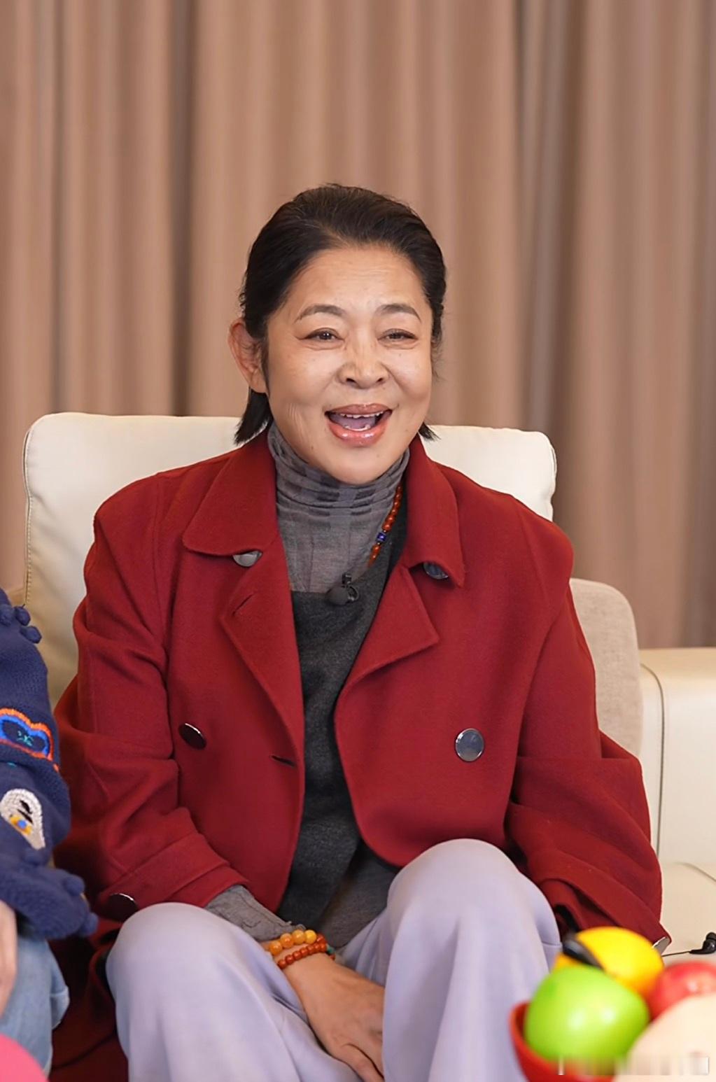 倪萍眼中真实的李小冉   李小冉在这趟旅行之中的付出不应该被忽视，听倪萍老师的讲