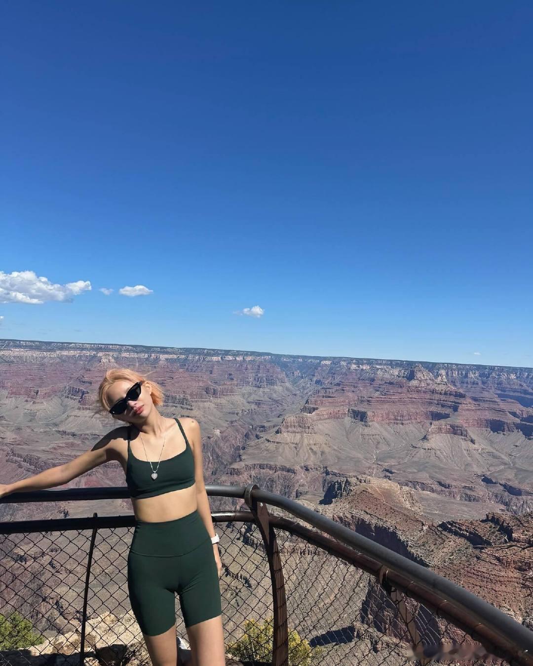田小娟晒旅游照 小娟ins更新个人度假照啦！看得我心情美美哒   