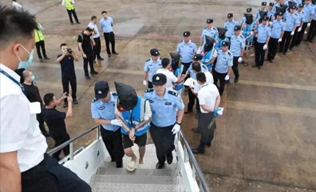 泰国旅游部长质疑，为何拐卖案件“只出现在中国游客”身上？！那该部长请回答，为啥在