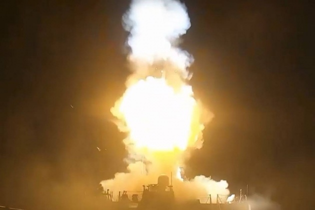 烽火问鼎计划幂谈天下 美国第三轮空袭打击伊朗境内140处军事目标华盛顿，7月12