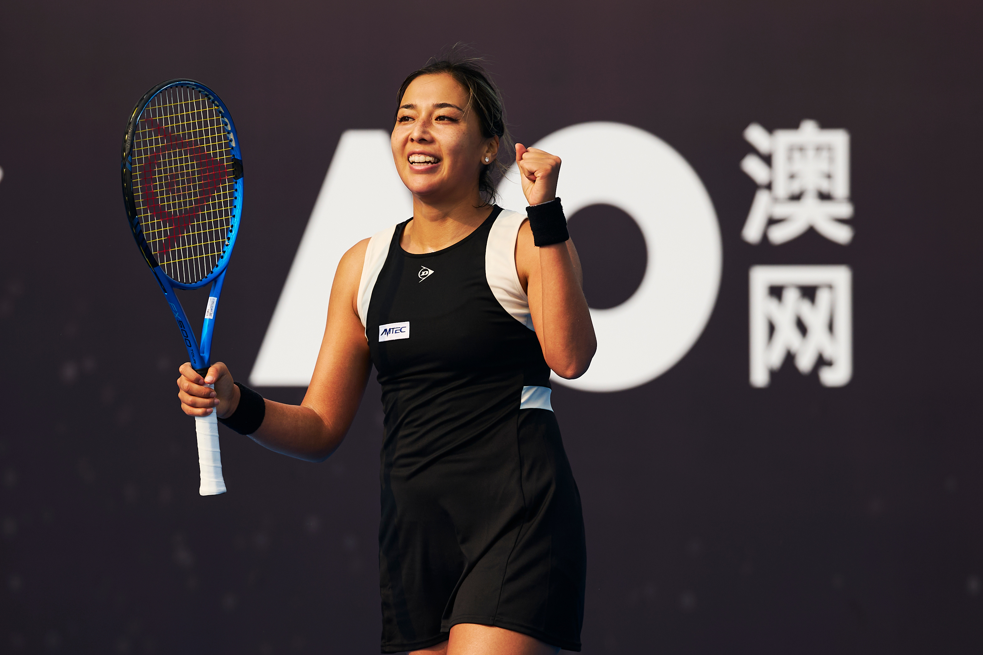 迪亚斯和梁恩硕冲击澳网外卡赛女单冠军征途中！看看谁将胜出！摄影：记者 李建艺澳网