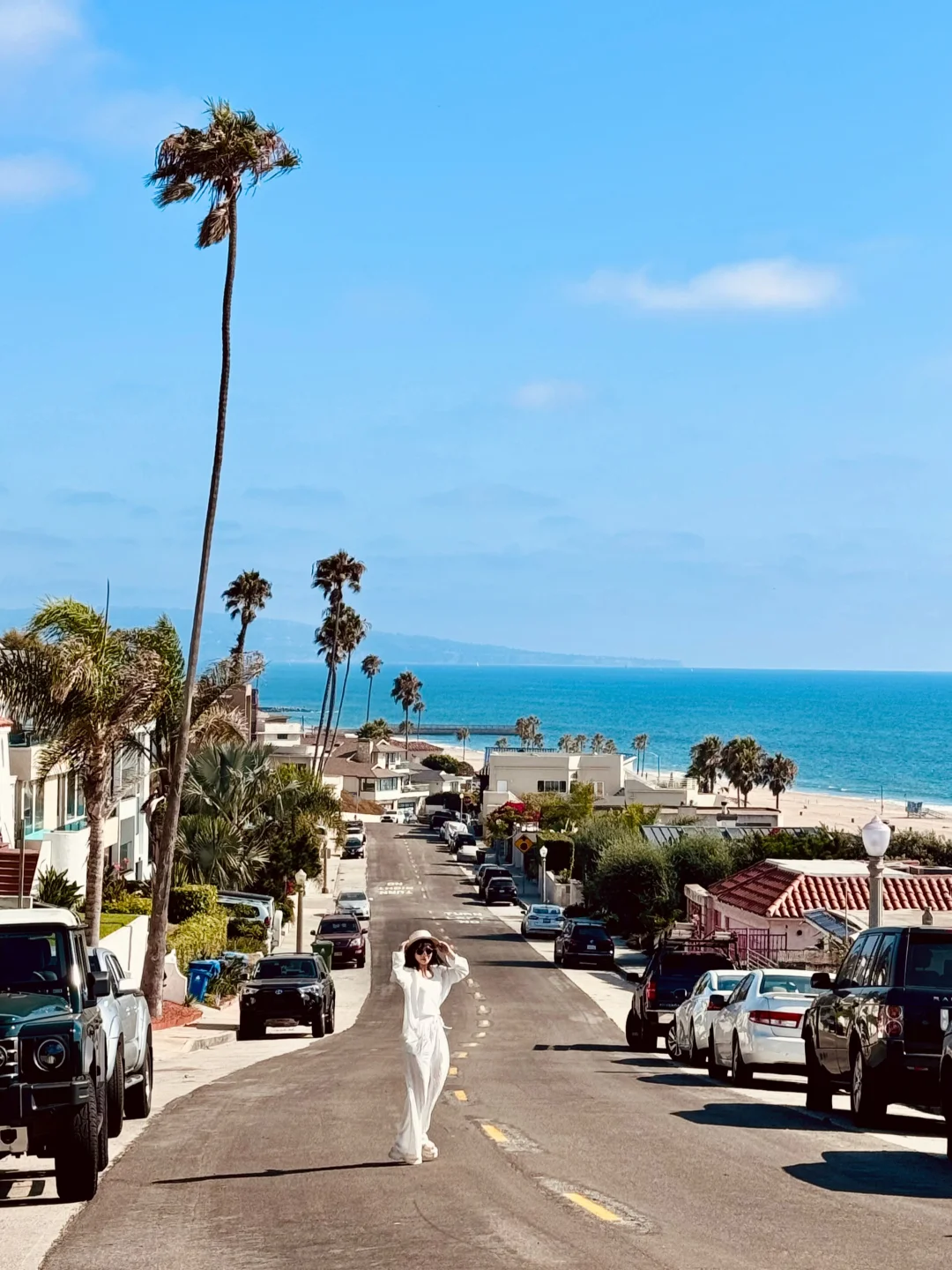 终于打卡了❗️LA机场附近的海边🏖️街道