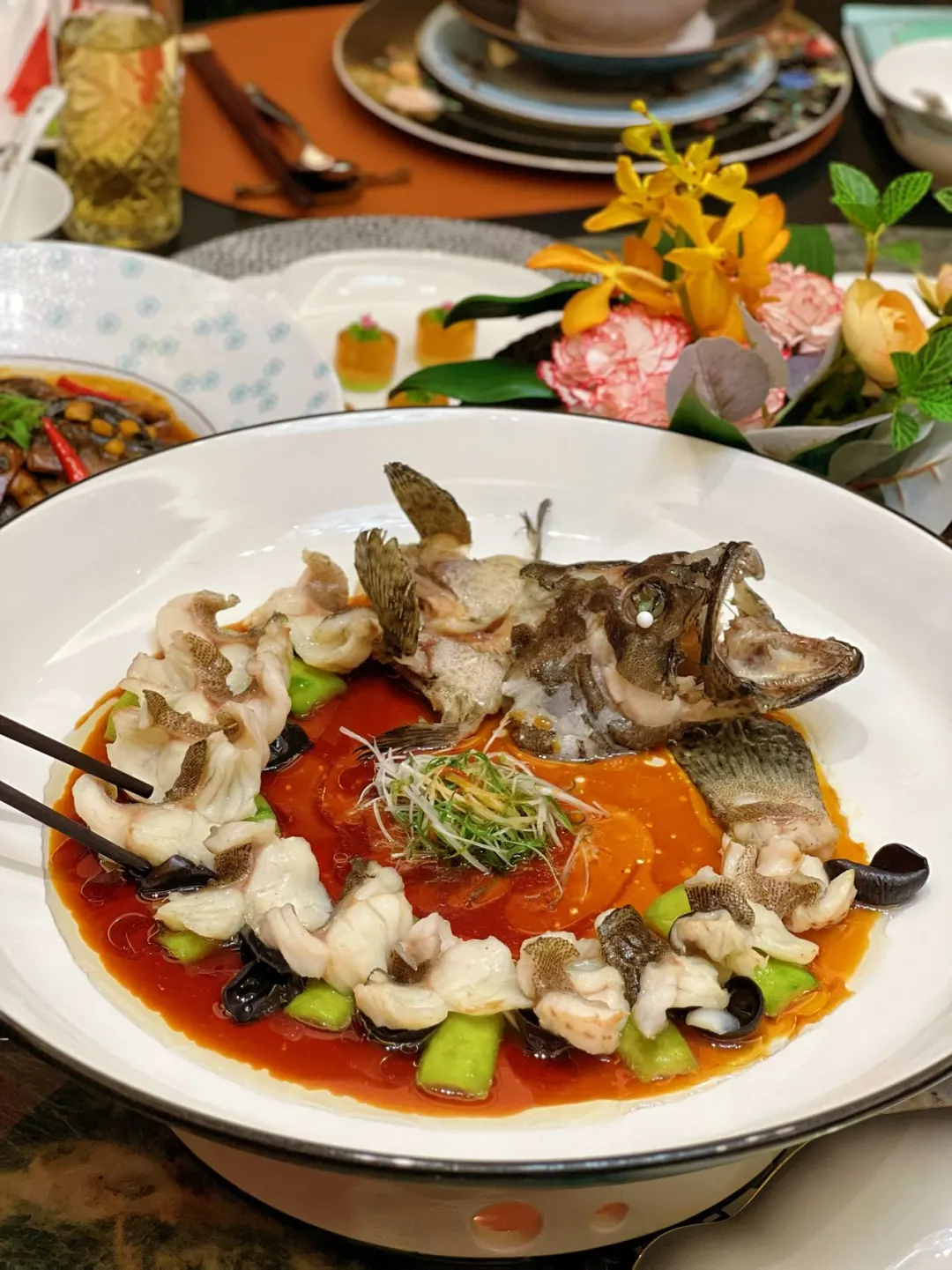 俯瞰外滩三件套‼️在云端用餐的奢华体验