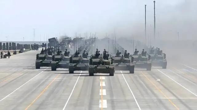 韩国这回，真被逼到墙角了。霍尔木兹海峡的炮火声还没停，首尔那边却传出要派兵的消息