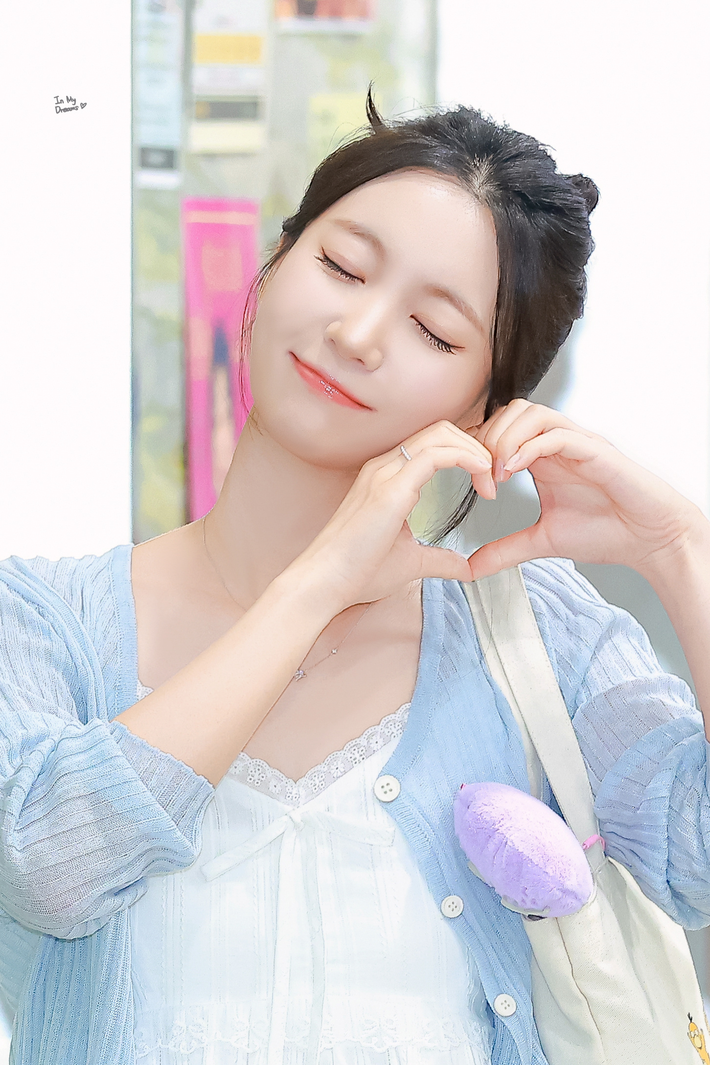 裴有彬[超话]🦌裵洧彬[超话]260828 Issue Pick With T