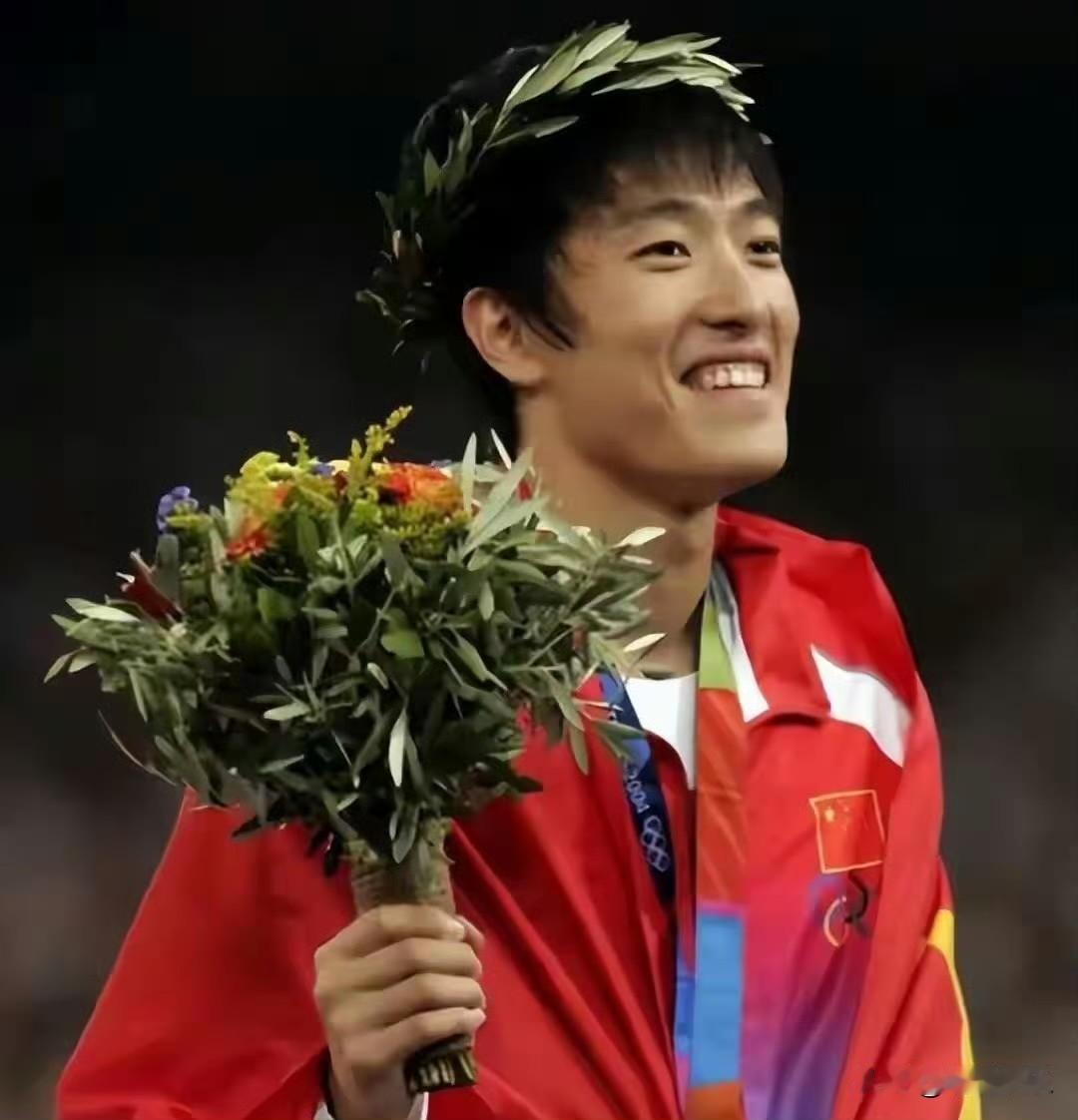 刘翔与初恋复合后定居上海，财富自由，坚持丁克10年，越活越潇洒！