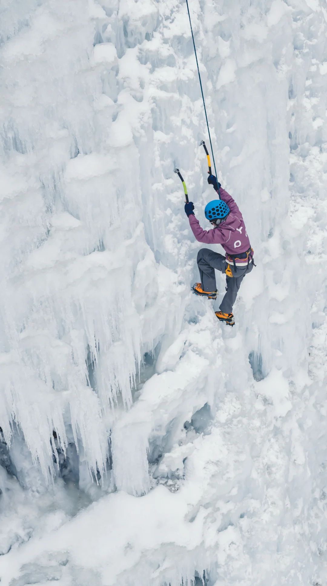 攀的不是冰🧊，而是向上的人生🤍