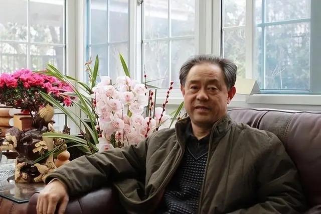 南京博物院徐湖平被这么多人联名举报，而且举报的问题那么多，他如何回复，他是没办法