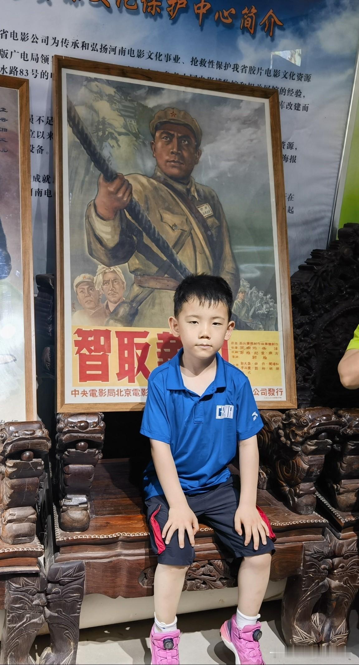 风来听风，风去随风。
人生本就是一场随遇而安的旅程，不必纠结得失，无需纠结聚散。