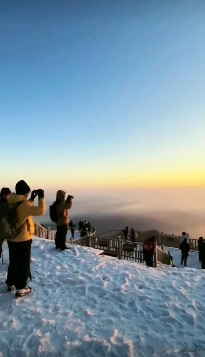 快来南岳衡山看雪啊，周末不忙来趟衡阳