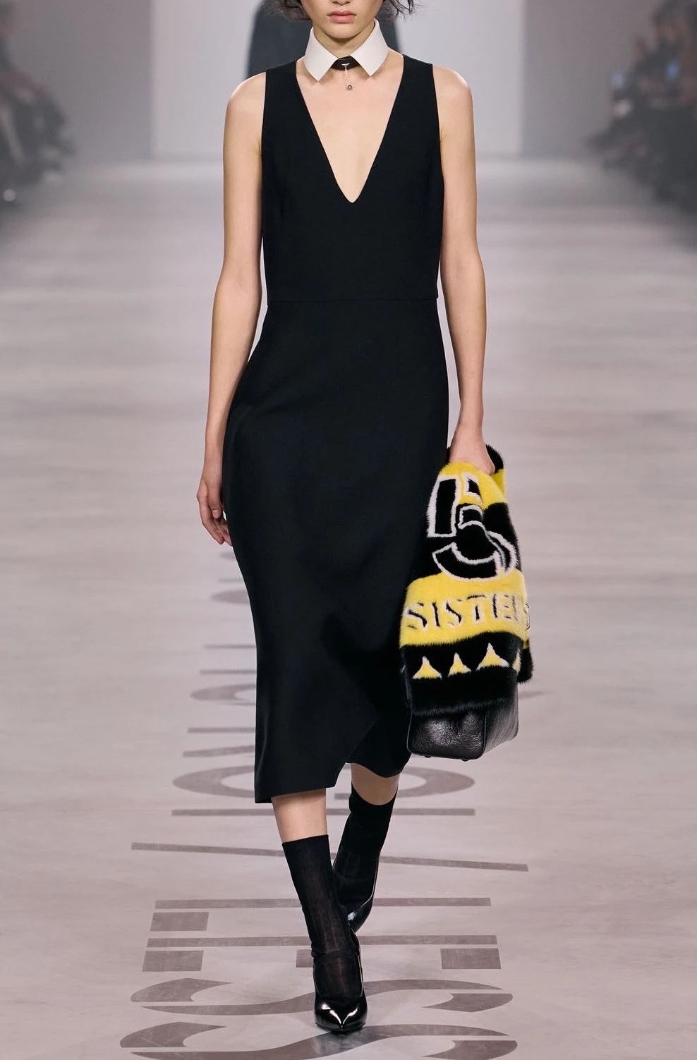 Fendi 26年秋冬系列每套都能穿出自己的风格 