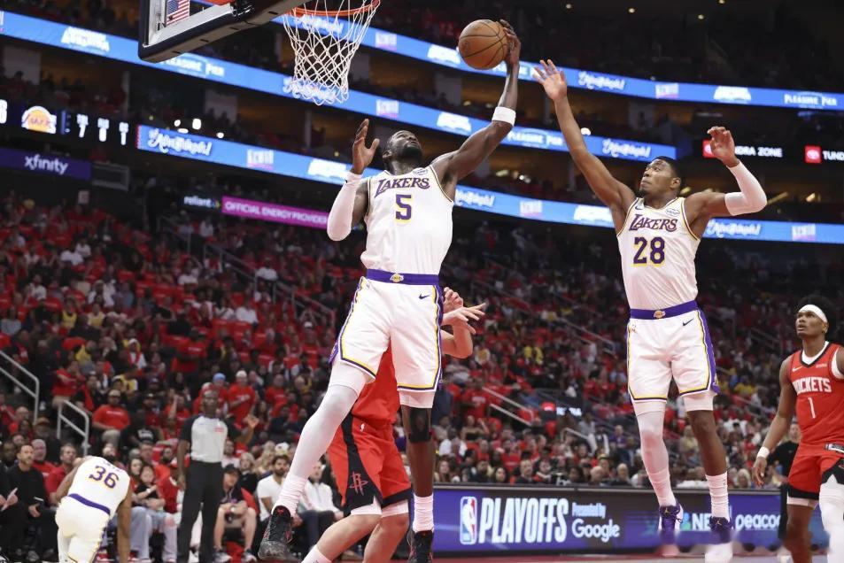 北京时间4月27日，NBA季后赛，湖人客场96-115惨败火箭。杜兰特因为脚踝伤