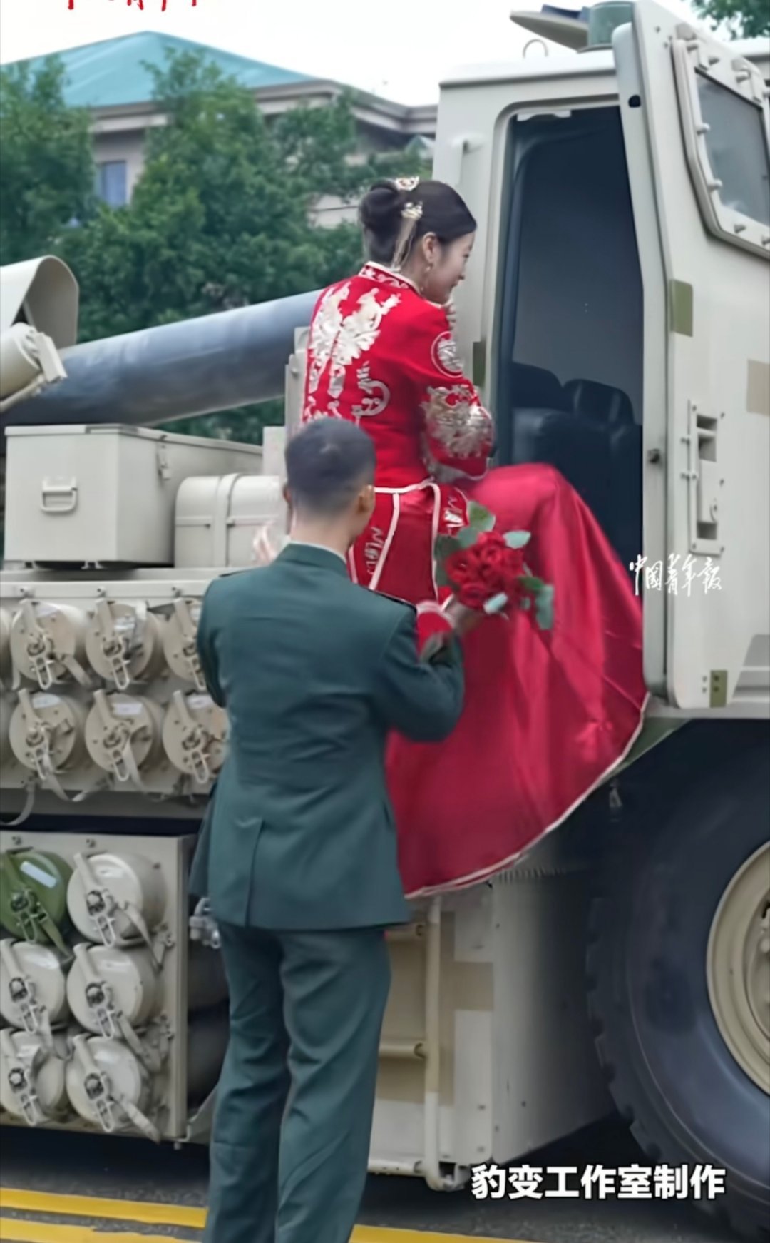 世界上最难上的婚车[哈哈] ​​​