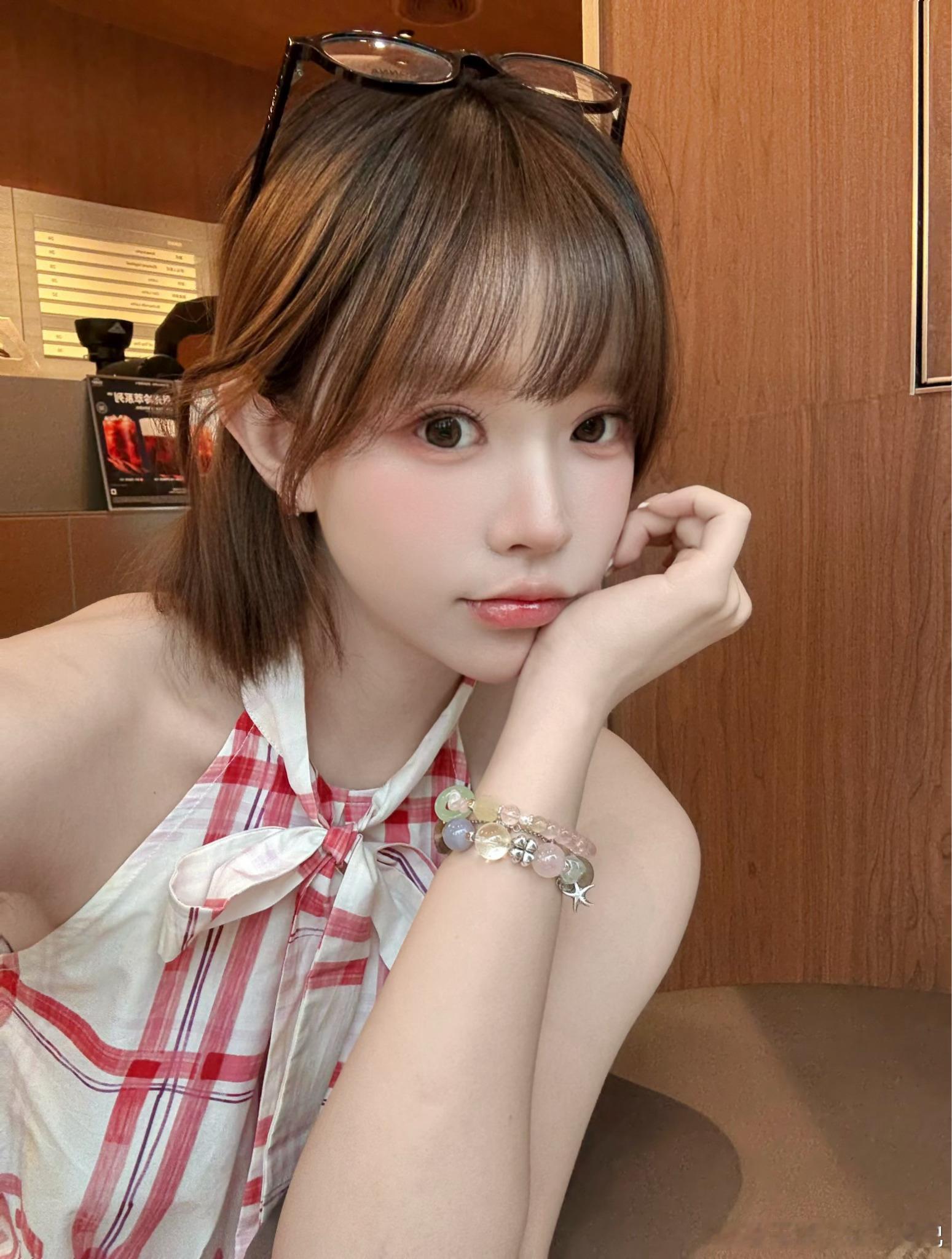太美咯太美咯！！！上次戴水晶很多姐妹问这次特地找了两串又招财又招桃花+净化负能量