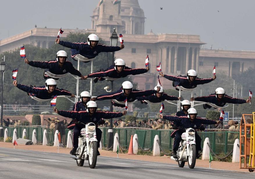 美国为啥能深刻感知中国军力的强大，欧日韩印俄却感受不到？

因为他们只更关注符合